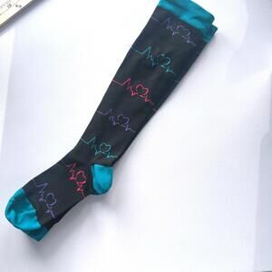 NWOT CTHH Compression Circulation 20-30 mmHg Black/Teal Socks with Heartbeat S/M